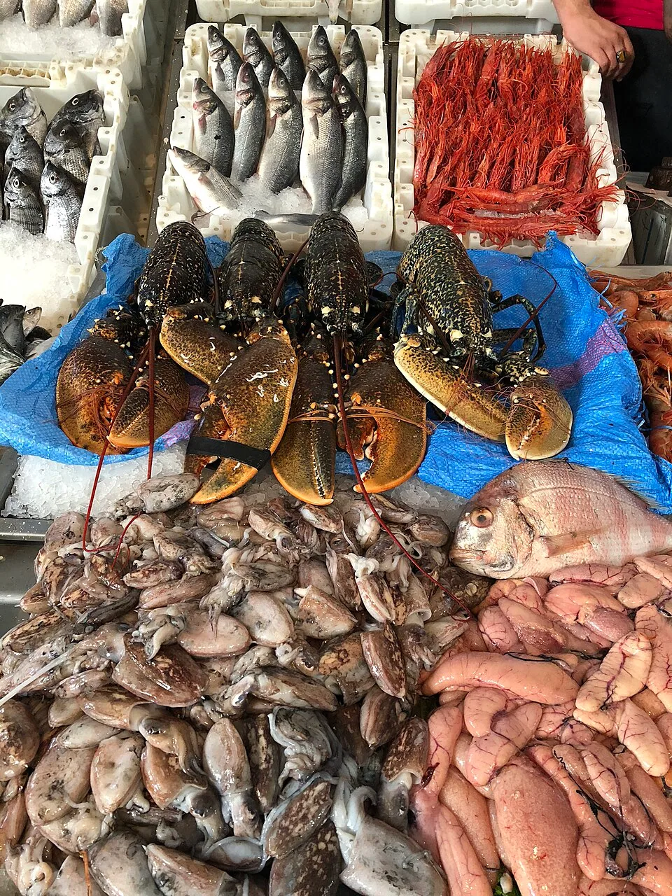 Puesto de marisco en el Mercado Central de Casablanca