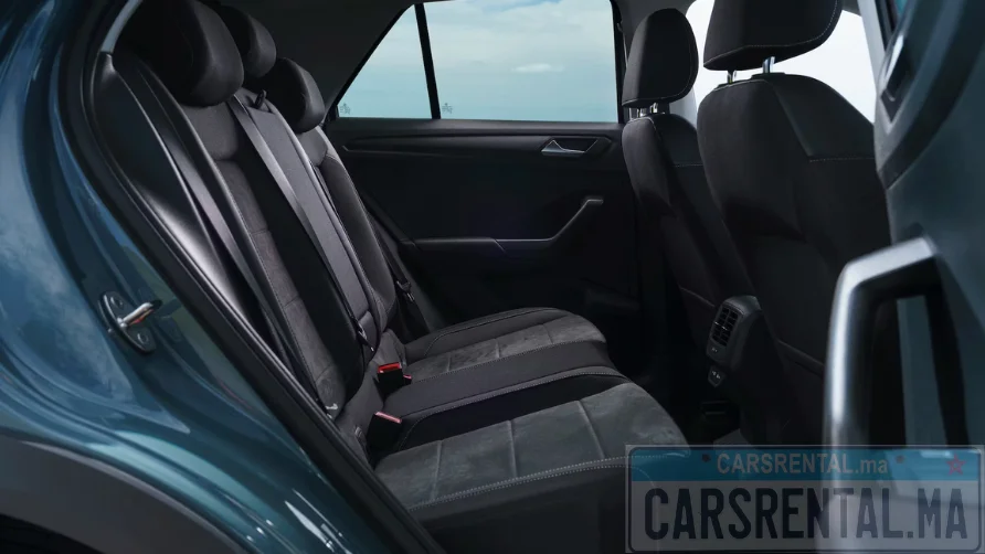 Volkswagen T-roc vehicle image - CarsRental